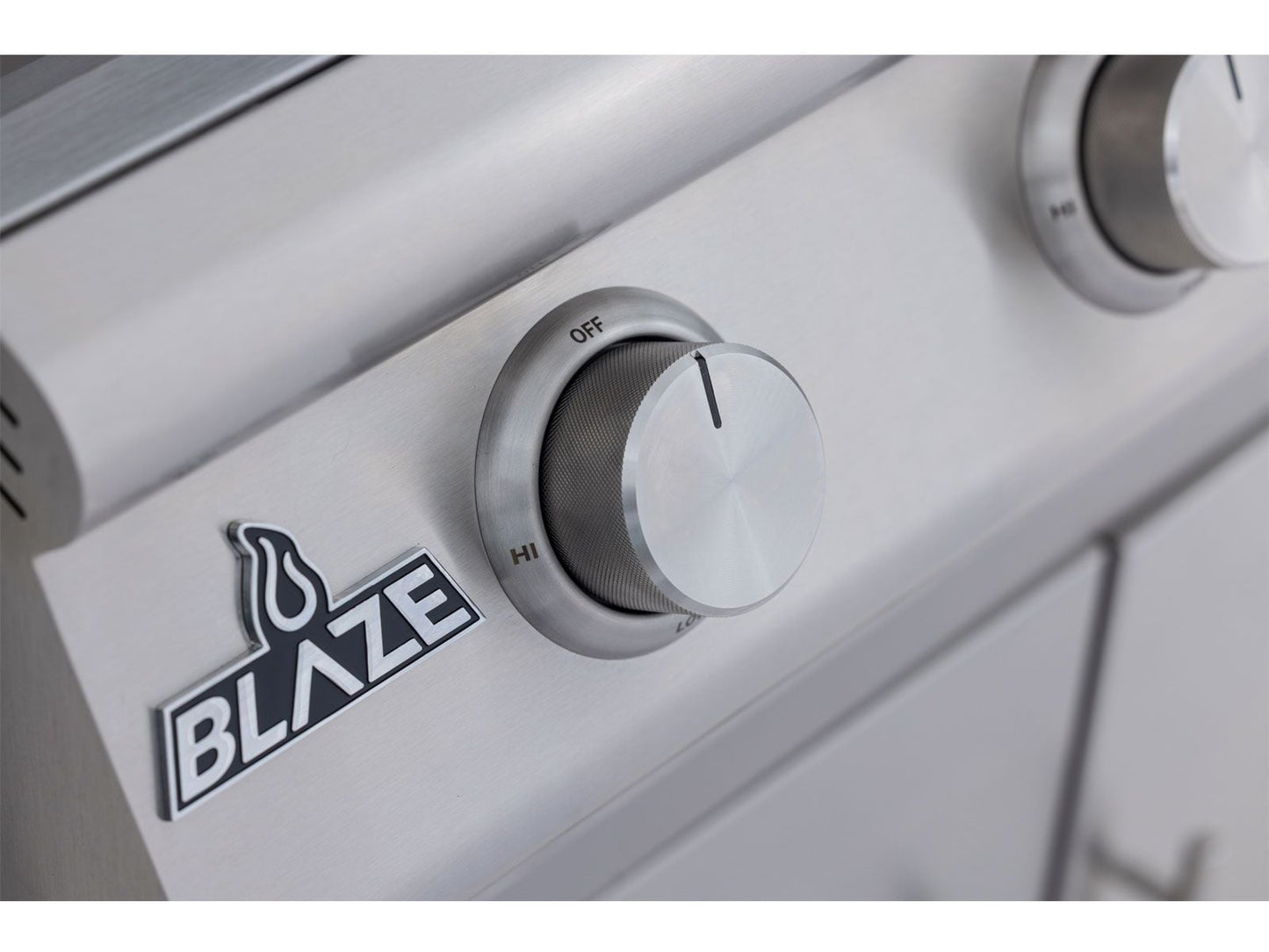 Blaze BCM 32-in 4-Burner Freestanding Gas Grill