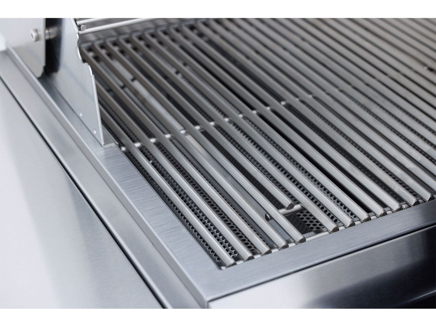 Blaze BCM 32-in 4-Burner Freestanding Gas Grill