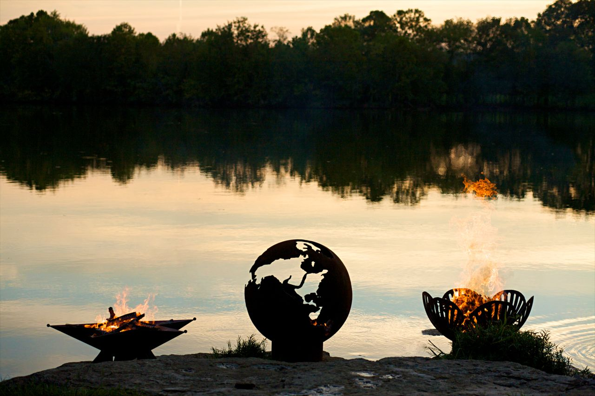 Third Rock Steel Fire Pit product description
